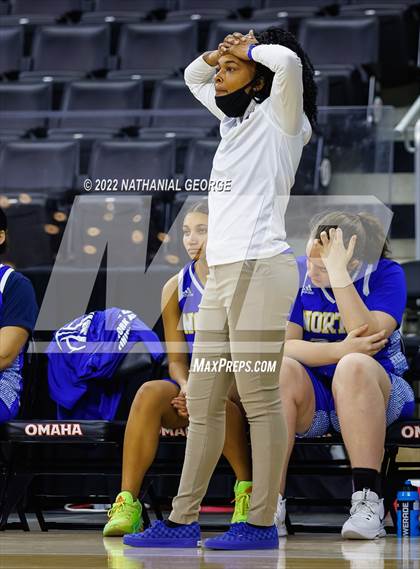 Thumbnail 3 in Papillion-LaVista vs. Omaha North (Metro Tournament) photogallery.