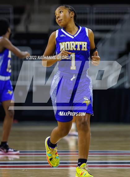 Thumbnail 2 in Papillion-LaVista vs. Omaha North (Metro Tournament) photogallery.