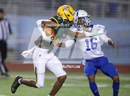 Thumbnail 3 in St. Frederick vs. Southern Lab (LHSAA 1A 3rd Round Playoff) photogallery.