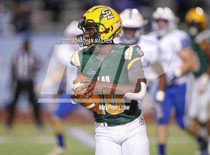 Thumbnail 3 in St. Frederick vs. Southern Lab (LHSAA 1A 3rd Round Playoff) photogallery.