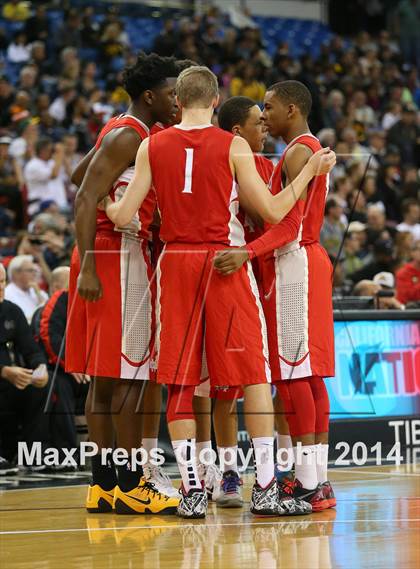 Thumbnail 2 in Bishop O'Dowd vs. Mater Dei (CIF State Open Division Final) photogallery.