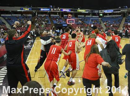 Thumbnail 3 in Bishop O'Dowd vs. Mater Dei (CIF State Open Division Final) photogallery.