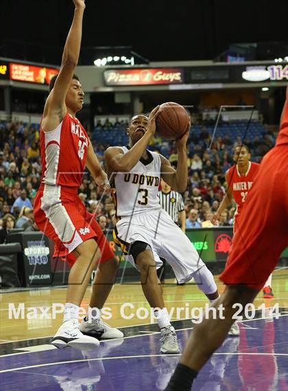 Thumbnail 2 in Bishop O'Dowd vs. Mater Dei (CIF State Open Division Final) photogallery.