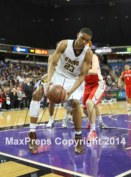 Thumbnail 3 in Bishop O'Dowd vs. Mater Dei (CIF State Open Division Final) photogallery.