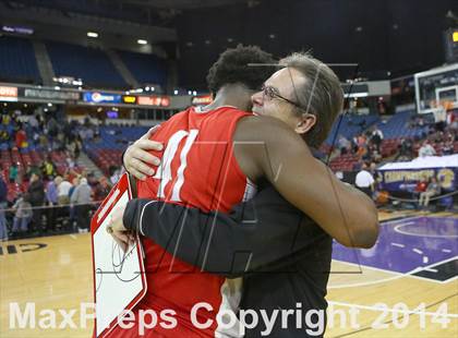 Thumbnail 3 in Bishop O'Dowd vs. Mater Dei (CIF State Open Division Final) photogallery.