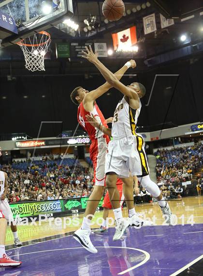 Thumbnail 3 in Bishop O'Dowd vs. Mater Dei (CIF State Open Division Final) photogallery.