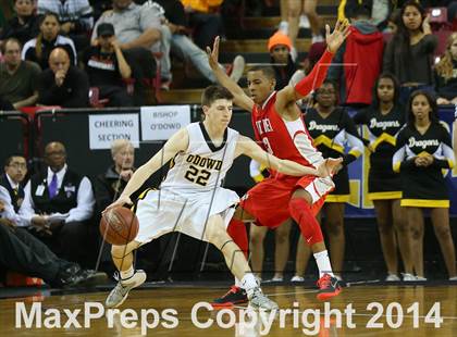 Thumbnail 2 in Bishop O'Dowd vs. Mater Dei (CIF State Open Division Final) photogallery.