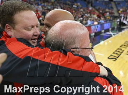 Thumbnail 2 in Bishop O'Dowd vs. Mater Dei (CIF State Open Division Final) photogallery.