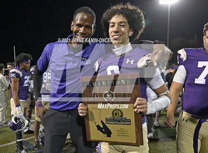 Thumbnail 1 in Oaks Christian @ Valencia (CIF SS DIVISION 5 FINAL) photogallery.