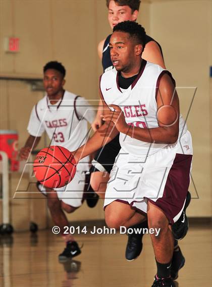 Thumbnail 3 in Villanova Prep vs. Los Angeles Adventist (MaxPreps Holiday Classic) photogallery.