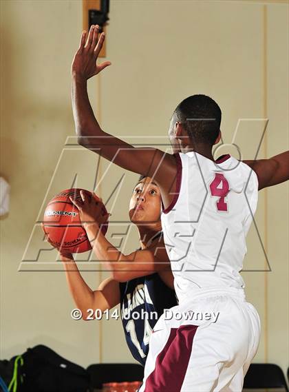 Thumbnail 3 in Villanova Prep vs. Los Angeles Adventist (MaxPreps Holiday Classic) photogallery.