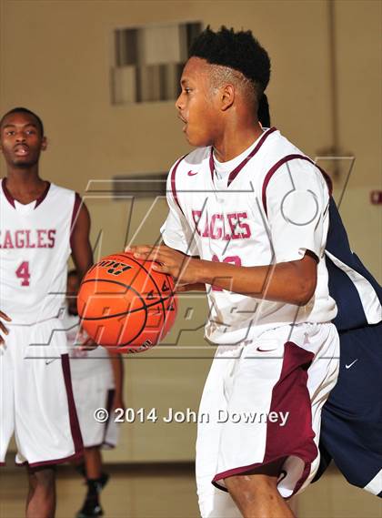 Thumbnail 1 in Villanova Prep vs. Los Angeles Adventist (MaxPreps Holiday Classic) photogallery.