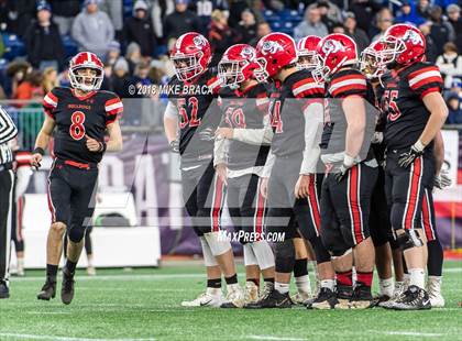 Thumbnail 1 in Stoneham vs. Old Rochester Regional  (MIAA Division 6 Final) photogallery.