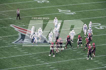 Thumbnail 1 in Stoneham vs. Old Rochester Regional  (MIAA Division 6 Final) photogallery.