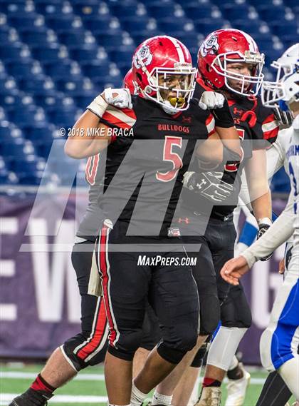 Thumbnail 2 in Stoneham vs. Old Rochester Regional  (MIAA Division 6 Final) photogallery.