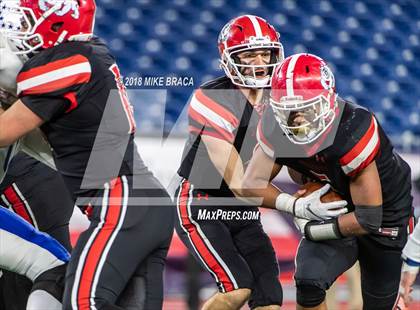 Thumbnail 2 in Stoneham vs. Old Rochester Regional  (MIAA Division 6 Final) photogallery.