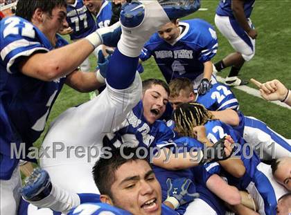 Thumbnail 3 in Southwestern vs. Dobbs Ferry (NYSPHSAA Class C Final) photogallery.