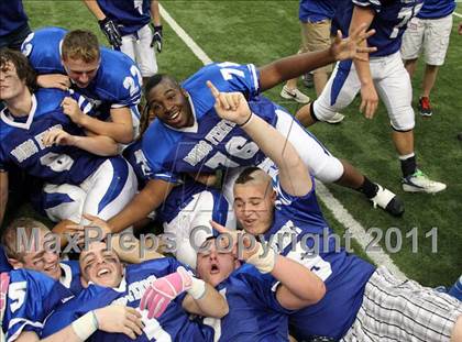 Thumbnail 2 in Southwestern vs. Dobbs Ferry (NYSPHSAA Class C Final) photogallery.