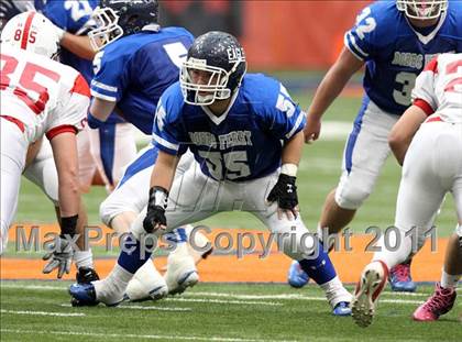 Thumbnail 1 in Southwestern vs. Dobbs Ferry (NYSPHSAA Class C Final) photogallery.