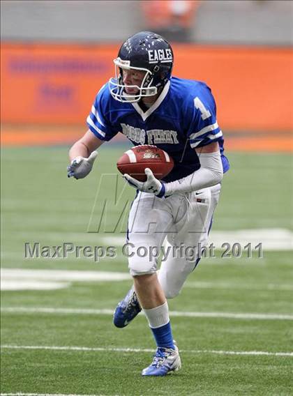 Thumbnail 2 in Southwestern vs. Dobbs Ferry (NYSPHSAA Class C Final) photogallery.