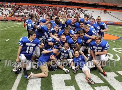 Thumbnail 2 in Southwestern vs. Dobbs Ferry (NYSPHSAA Class C Final) photogallery.