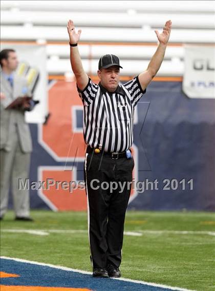 Thumbnail 1 in Southwestern vs. Dobbs Ferry (NYSPHSAA Class C Final) photogallery.