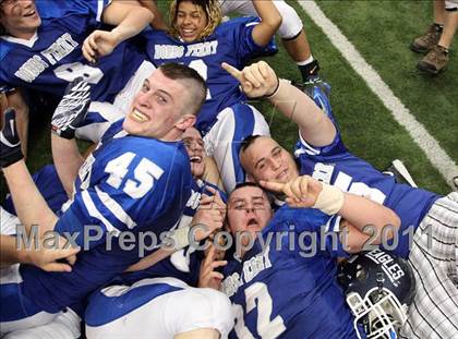 Thumbnail 1 in Southwestern vs. Dobbs Ferry (NYSPHSAA Class C Final) photogallery.