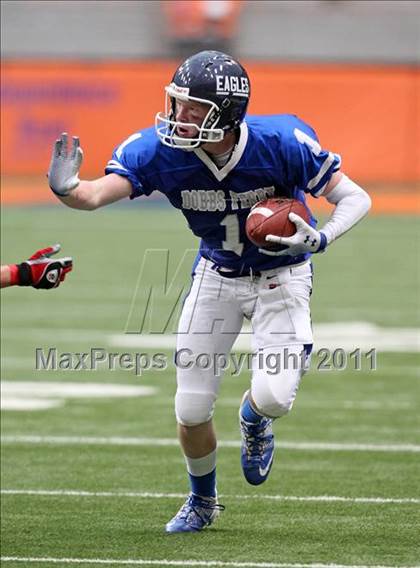 Thumbnail 3 in Southwestern vs. Dobbs Ferry (NYSPHSAA Class C Final) photogallery.