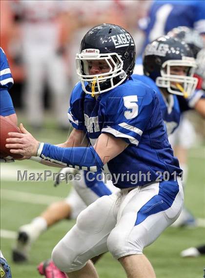 Thumbnail 1 in Southwestern vs. Dobbs Ferry (NYSPHSAA Class C Final) photogallery.
