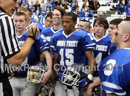 Thumbnail 2 in Southwestern vs. Dobbs Ferry (NYSPHSAA Class C Final) photogallery.