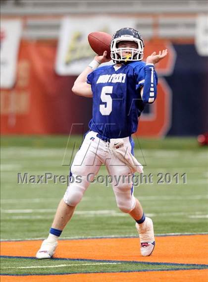Thumbnail 1 in Southwestern vs. Dobbs Ferry (NYSPHSAA Class C Final) photogallery.