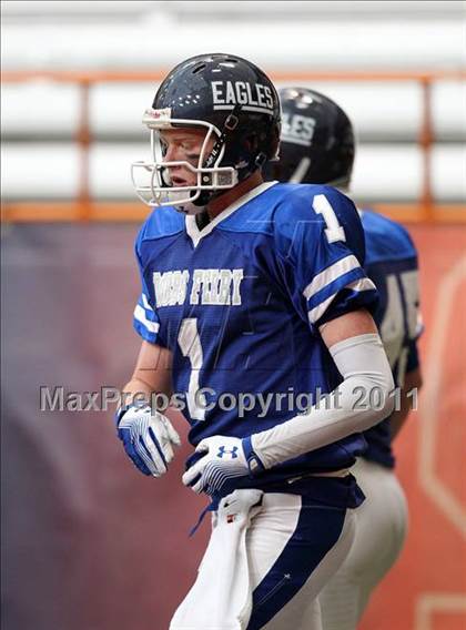Thumbnail 3 in Southwestern vs. Dobbs Ferry (NYSPHSAA Class C Final) photogallery.