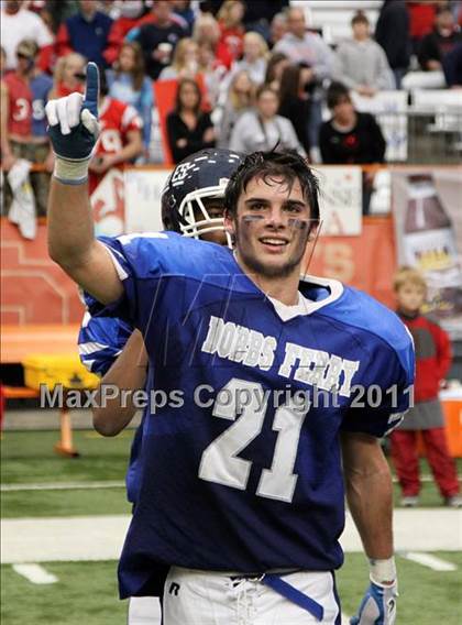 Thumbnail 2 in Southwestern vs. Dobbs Ferry (NYSPHSAA Class C Final) photogallery.