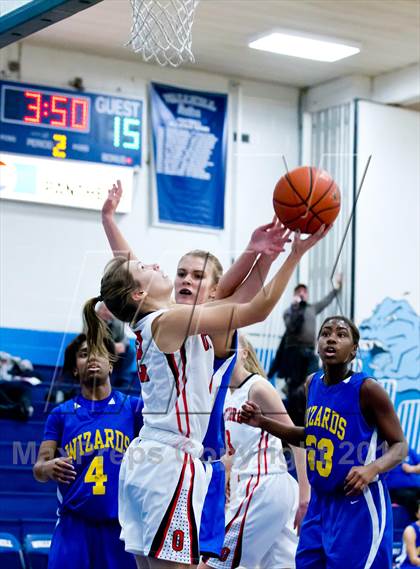 Thumbnail 3 in Washingtonville vs. Onteora (Coaches vs. Cancer Tournament) photogallery.