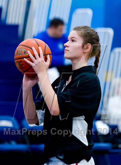Thumbnail 2 in Washingtonville vs. Onteora (Coaches vs. Cancer Tournament) photogallery.