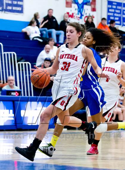 Thumbnail 3 in Washingtonville vs. Onteora (Coaches vs. Cancer Tournament) photogallery.