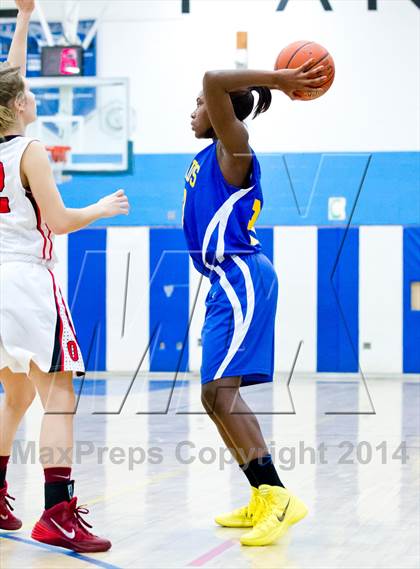 Thumbnail 3 in Washingtonville vs. Onteora (Coaches vs. Cancer Tournament) photogallery.