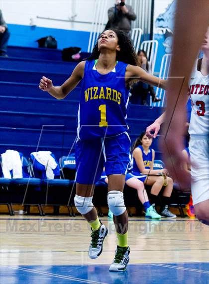 Thumbnail 2 in Washingtonville vs. Onteora (Coaches vs. Cancer Tournament) photogallery.