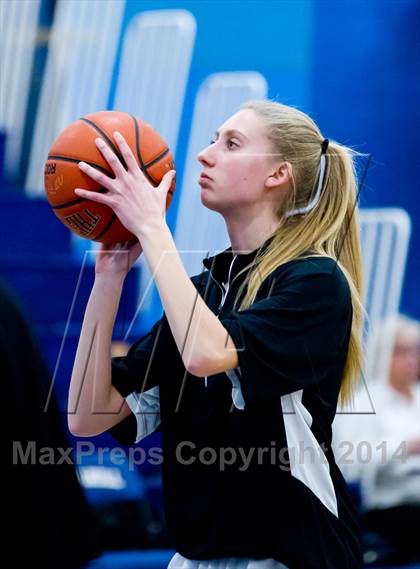 Thumbnail 3 in Washingtonville vs. Onteora (Coaches vs. Cancer Tournament) photogallery.