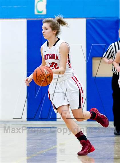 Thumbnail 3 in Washingtonville vs. Onteora (Coaches vs. Cancer Tournament) photogallery.