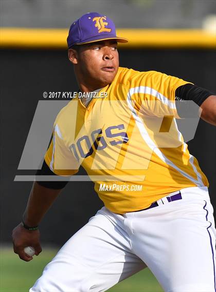 Thumbnail 2 in Pottsboro vs Edgewood (UIL 3A Region 2 Area Playoff) photogallery.
