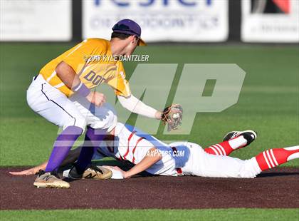 Thumbnail 1 in Pottsboro vs Edgewood (UIL 3A Region 2 Area Playoff) photogallery.