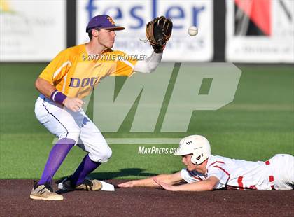 Thumbnail 2 in Pottsboro vs Edgewood (UIL 3A Region 2 Area Playoff) photogallery.