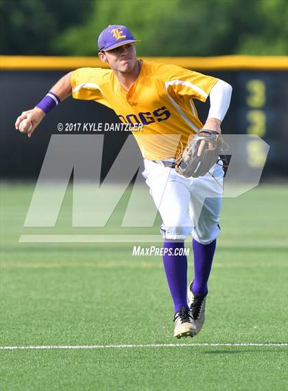 Thumbnail 1 in Pottsboro vs Edgewood (UIL 3A Region 2 Area Playoff) photogallery.