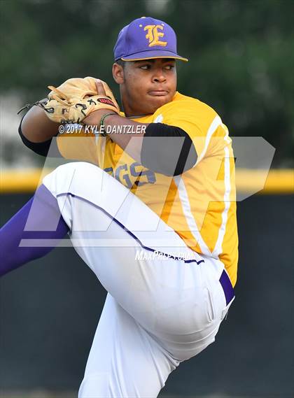 Thumbnail 3 in Pottsboro vs Edgewood (UIL 3A Region 2 Area Playoff) photogallery.