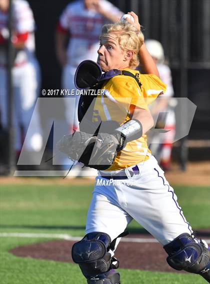 Thumbnail 3 in Pottsboro vs Edgewood (UIL 3A Region 2 Area Playoff) photogallery.