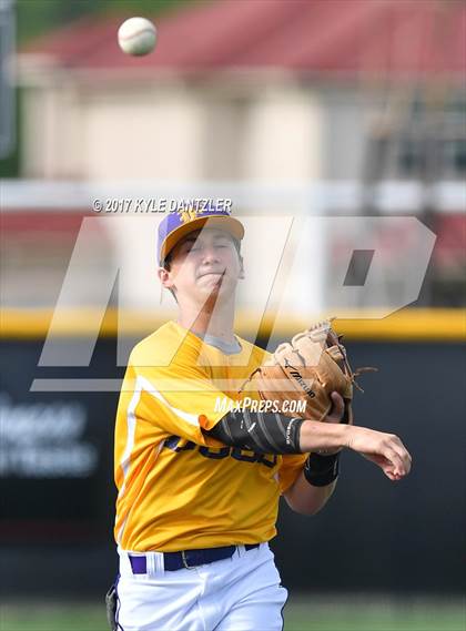 Thumbnail 3 in Pottsboro vs Edgewood (UIL 3A Region 2 Area Playoff) photogallery.