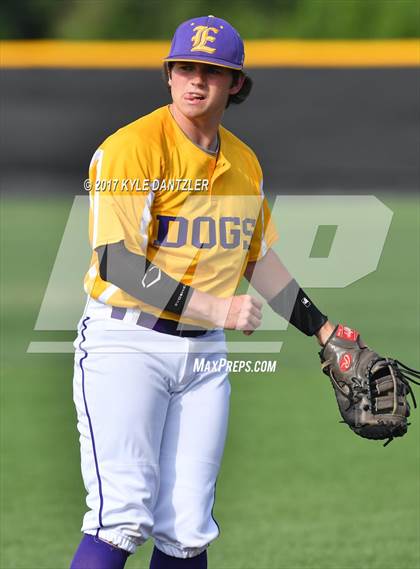 Thumbnail 3 in Pottsboro vs Edgewood (UIL 3A Region 2 Area Playoff) photogallery.