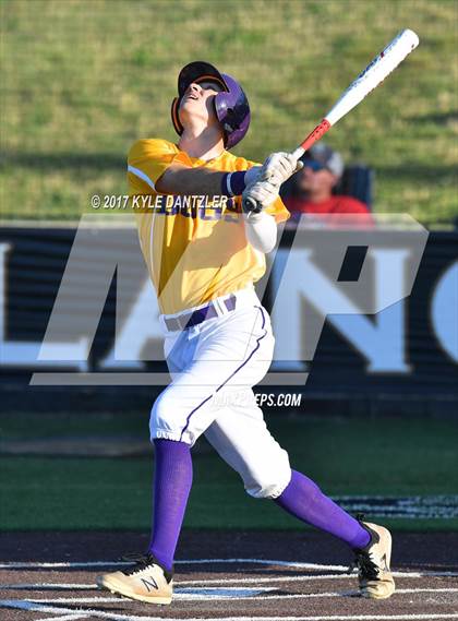 Thumbnail 1 in Pottsboro vs Edgewood (UIL 3A Region 2 Area Playoff) photogallery.
