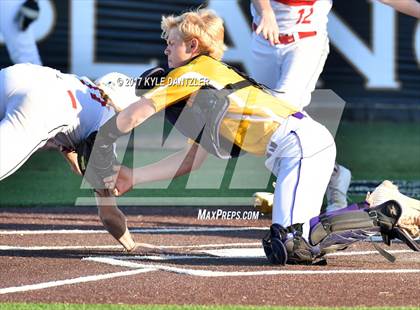 Thumbnail 3 in Pottsboro vs Edgewood (UIL 3A Region 2 Area Playoff) photogallery.